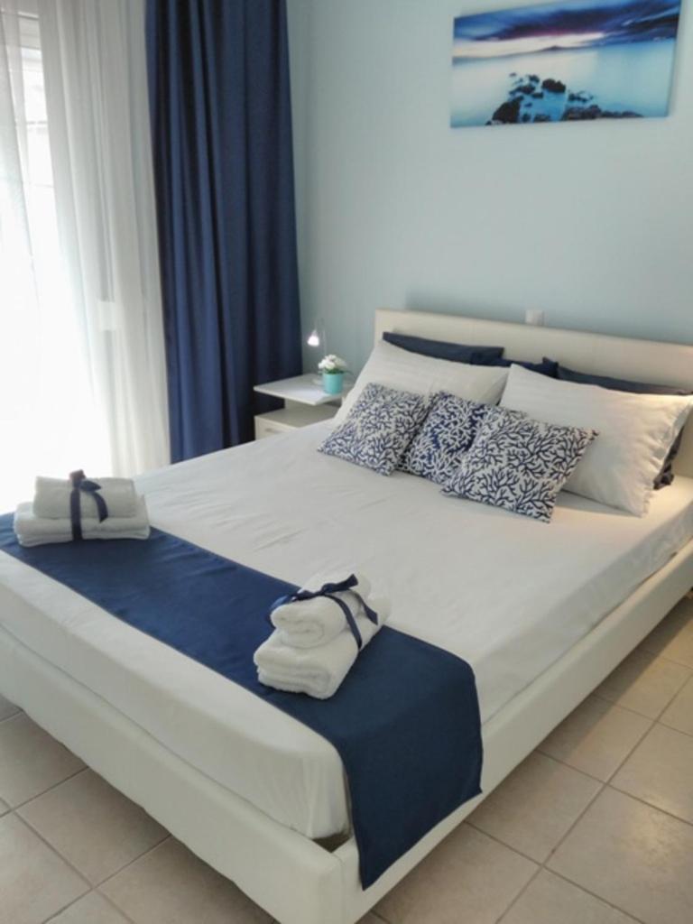 Stratis Summertime Apartment Liménas Eksteriør bilde